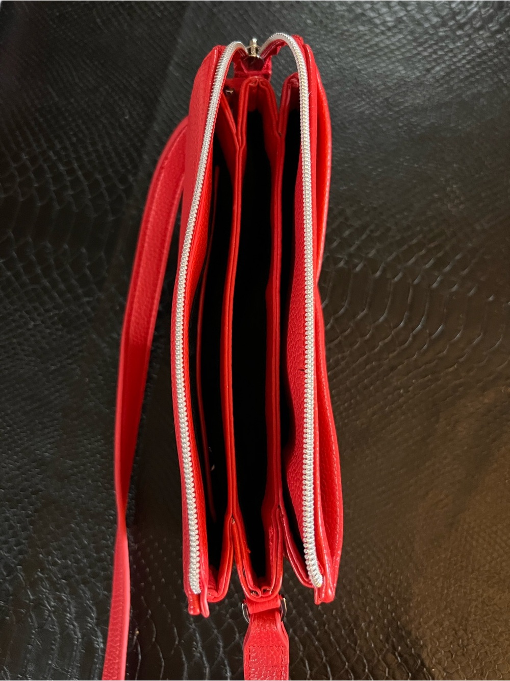Tahari Red Small Crossbody Purse - Picture 5 of 5